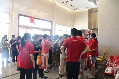 集成灶十大品牌帥豐電器廠購會臨平專場人氣爆棚,掀起盛夏熱潮